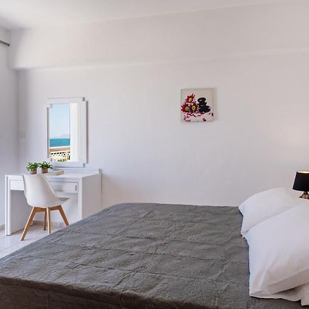 Azure Seaside Apts Magnisía エクステリア 写真