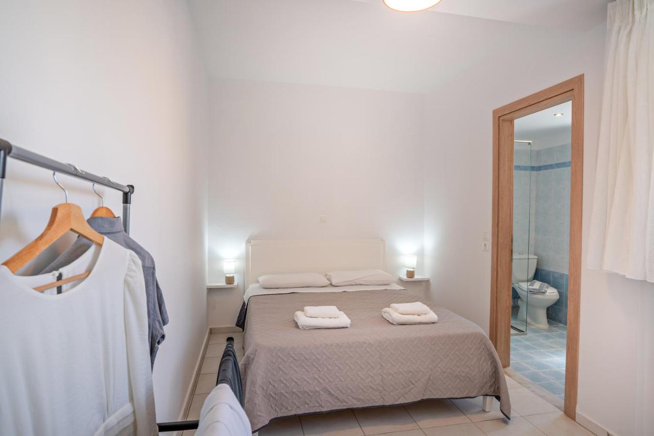 Azure Seaside Apts Magnisía エクステリア 写真