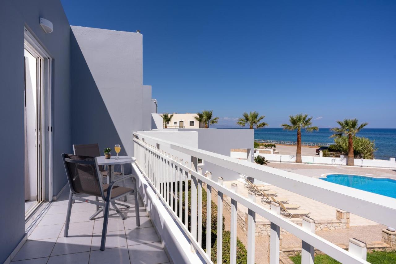 Azure Seaside Apts Magnisía エクステリア 写真