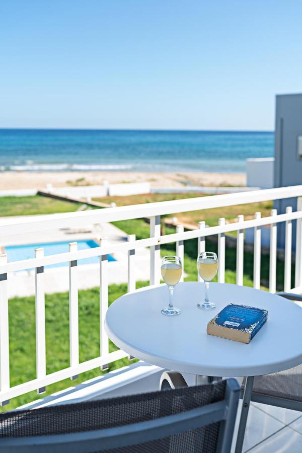 Azure Seaside Apts Magnisía エクステリア 写真