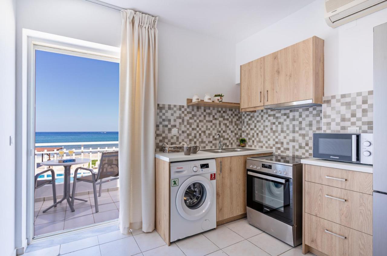 Azure Seaside Apts Magnisía エクステリア 写真