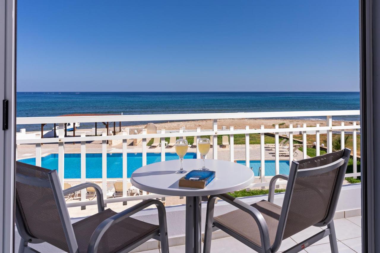 Azure Seaside Apts Magnisía エクステリア 写真
